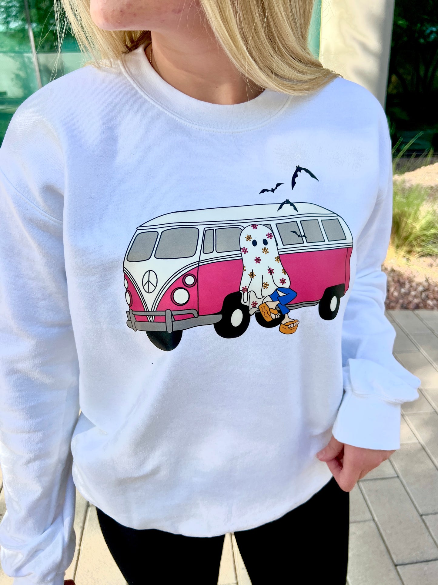 Lizzie Mcguire Ghost Screen Printed Crewneck 🧡🩷